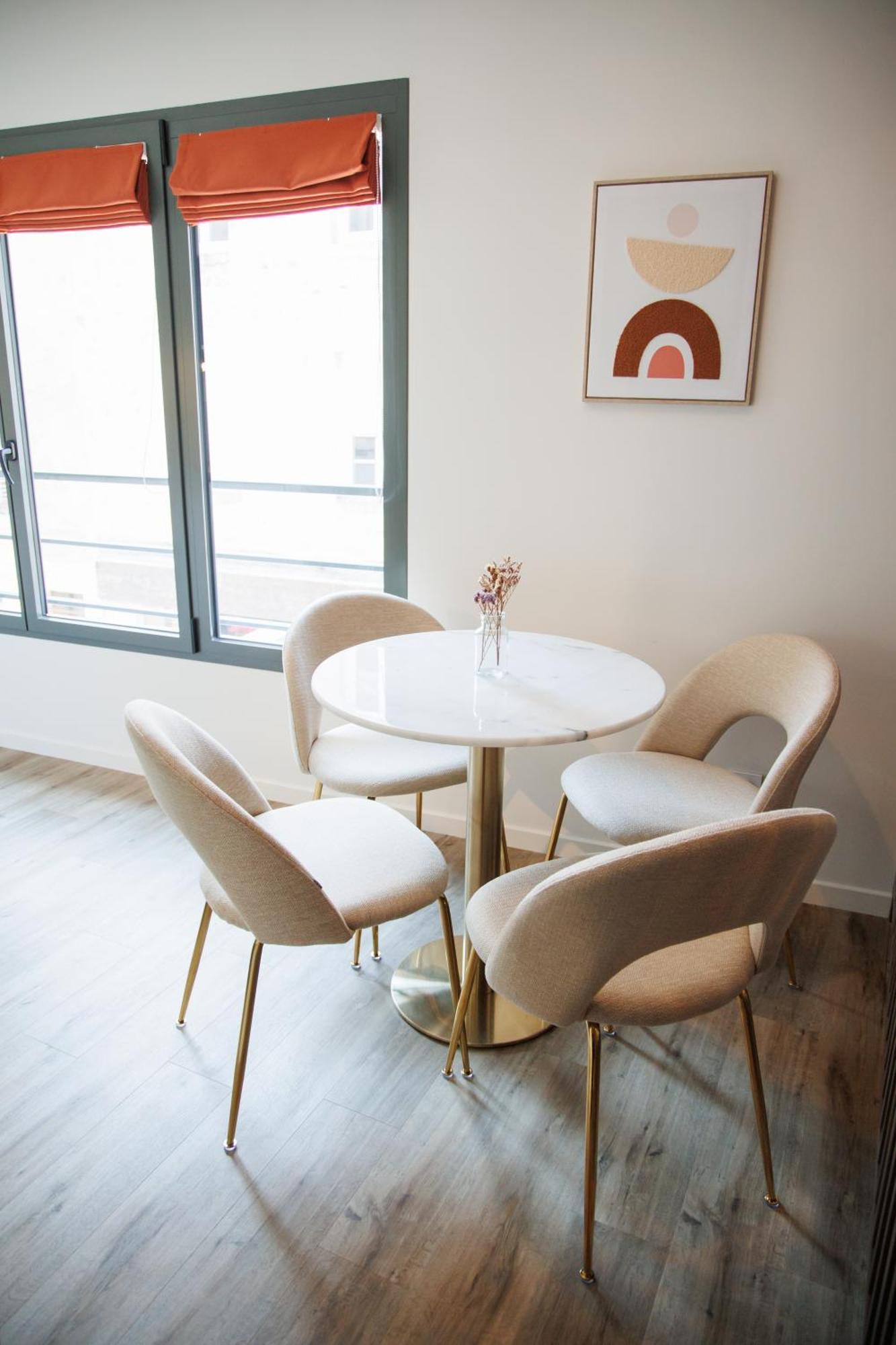 Appart'Hotel Le Corot - Acces Autonome - Saint-Junien Centre Екстер'єр фото